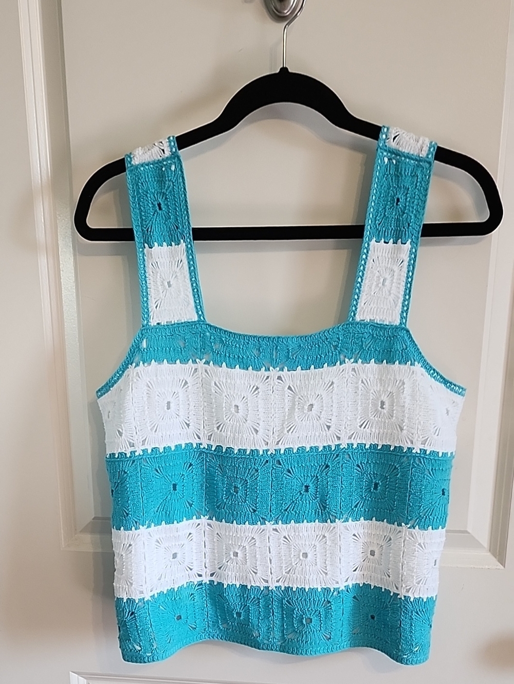 crown & ivy Turquoise and White Crochet Square Tank Top